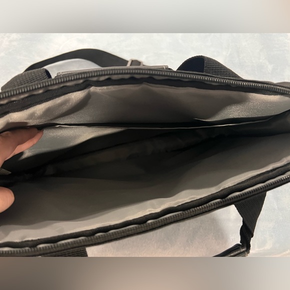 Laptop bag black Targus - Picture 2 of 3
